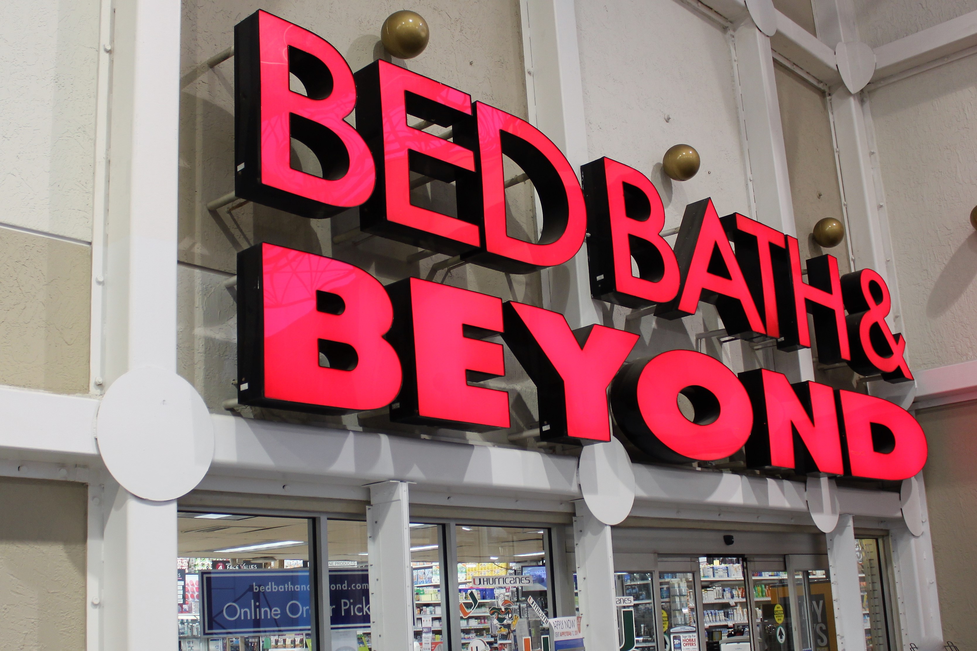 bed bath beyond contact phone number
